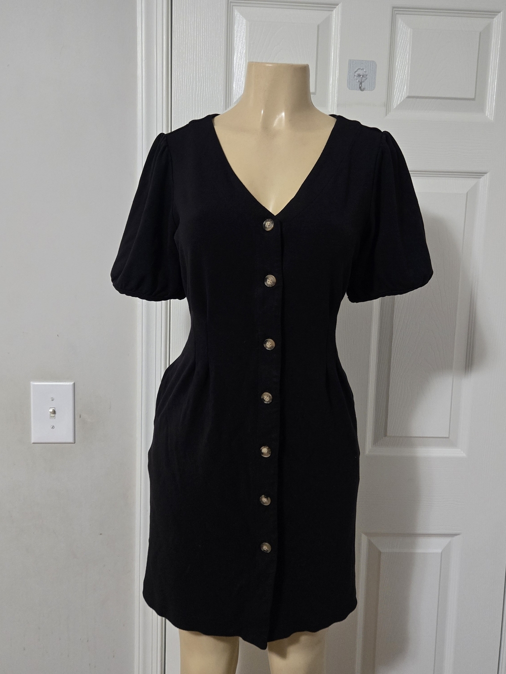 LOFT Black V-Neck Button Front Puff Sleeve Dress
